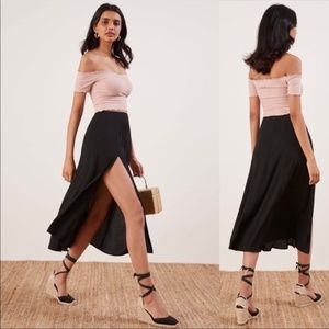 Reformation Zoe Side Slit Skirt Black Size 2